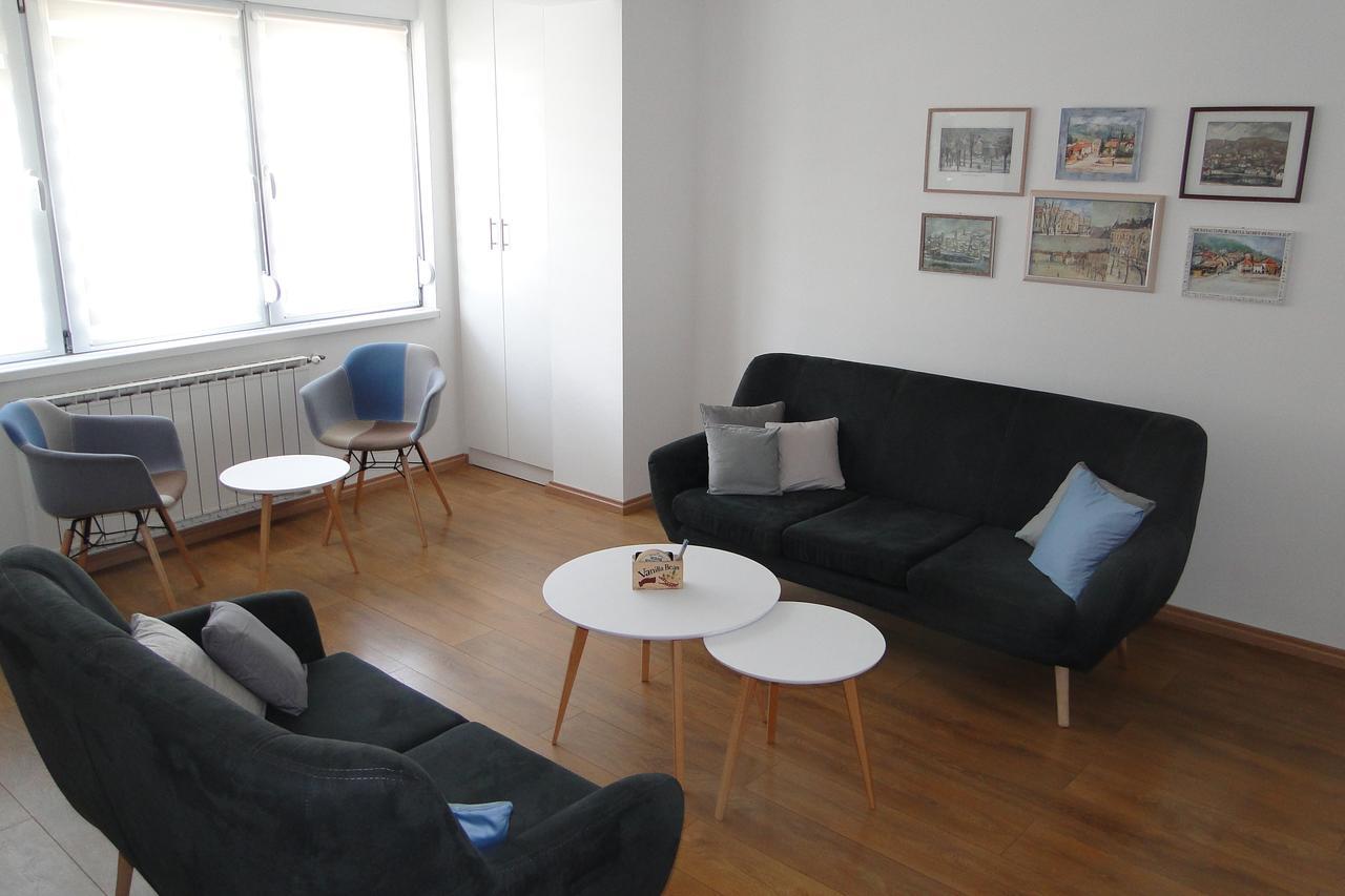 Apartment Galerija Tuzla Exteriör bild